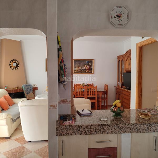 Foto e29b79ea-3fc9-46af-a3d7-a06bf368ce44. Chalet con camino parcheggio piscina in El Higuerón Córdoba