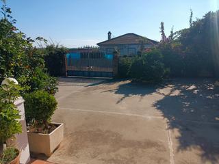 Chalet in Avenida Doctor Concha 49