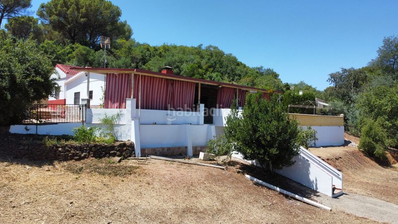 Foto 5f0d596c-5928-4fee-9204-02e3286c4156. Xalet amb xemeneia aparcament piscina a Las Jaras Córdoba