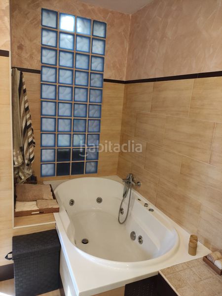 Foto 3fbb6300-730a-4efb-b63b-230de005ba9a. Chalet en El Higuerón Córdoba