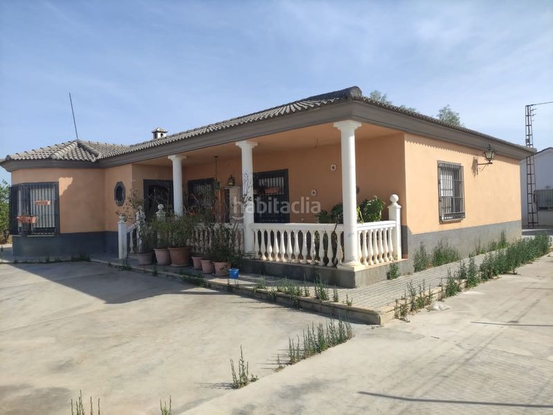 Foto 2c7a78b0-4b0b-459d-884d-1a1c409dd331. Chalet en Carlota (La)