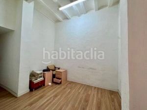 Foto 22e1e269-cc38-4705-ba65-830b08f4e869. Pis a Raval Barcelona
