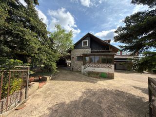 Casale  Carrer catalunya. Casa a reformar, ideal familias