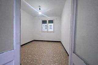 Etagenwohnung in Carrer de llevant 17. Especial inversores