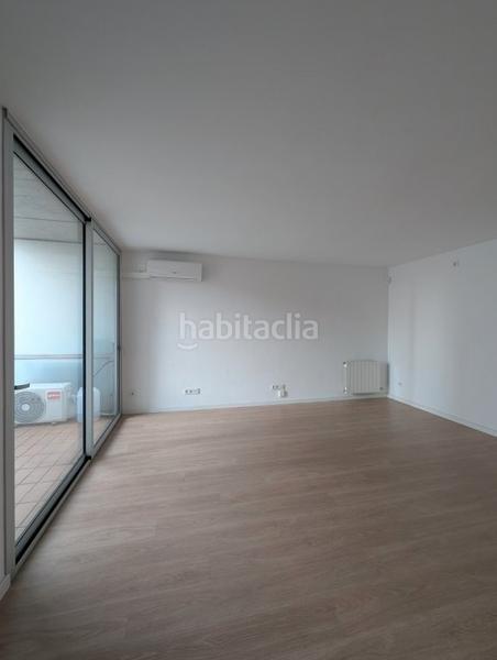 Foto d51f4d3e-1a44-4fc9-8af0-54f6facee029. Alquiler piso alquiler de piso en zona el Centre en Sabadell