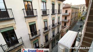 Location Attique à Calle gran vía de colón 1. Ático estudio muy luminoso en gran via con balcón y orientación