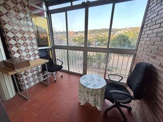 Miete Etagenwohnung en Calle acera del darro 15. Piso de 4 dormitorios y 2 baos con calefaccin central junto a