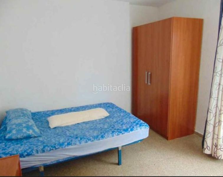 Foto b43d8150-ba61-483c-ab11-a347c798be2b. Miete etagenwohnung in calle arquitecto felipe giménez lacal 5 in Granada