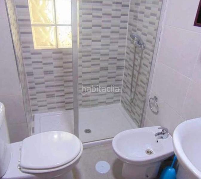 Foto b6a6a109-47a1-4fc5-98eb-3e1ced4b98e3. Miete etagenwohnung in calle arquitecto felipe giménez lacal 5 in Granada