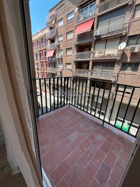 Foto 1881769f-6ab2-484e-b2a9-e27ff4ff64e9. Miete etagenwohnung in Centro - Sagrario Granada