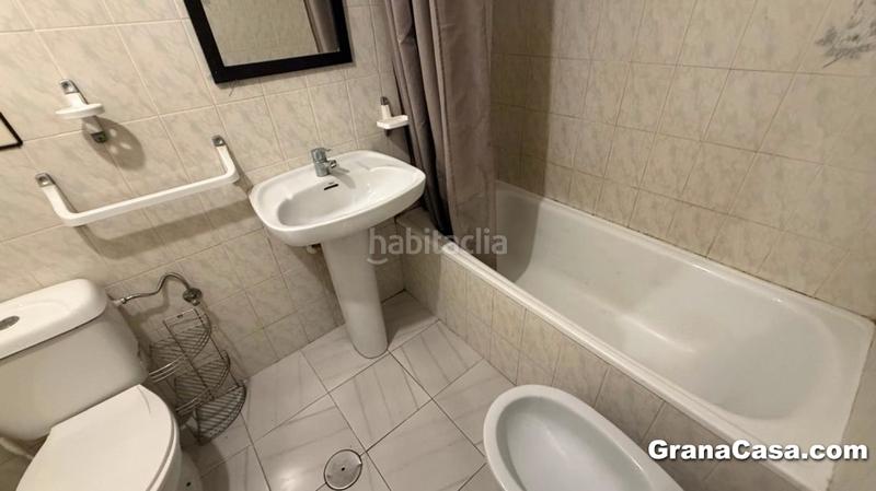 Foto 650d9fbc-794d-48a5-bc38-195579f4439e. Flat with heating pool in Albolote