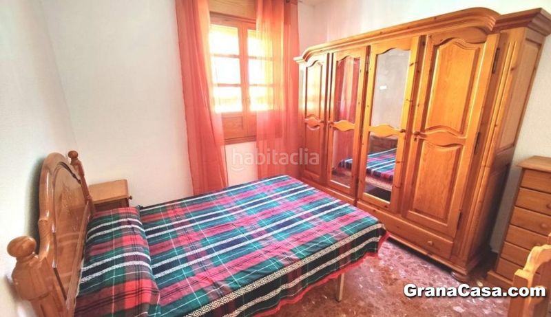 Foto b43f6d2b-ab9b-40a5-a479-9c0b623ec8e3. Casa adossada amb calefacció a San Ildefonso Granada