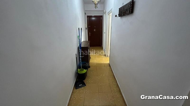 Foto f3b1dc10-a2d8-49f8-aeca-70aff8761893. Alquiler ático en calle alhamar 11 ático de 2 dormitorios con terraza junto recogidas-alhamar. en Granada