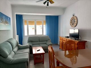 Location Appartement à Calle goya 1. Magnífico piso de 4 dormitorios, 1 baño y 1 aseo con calefacción