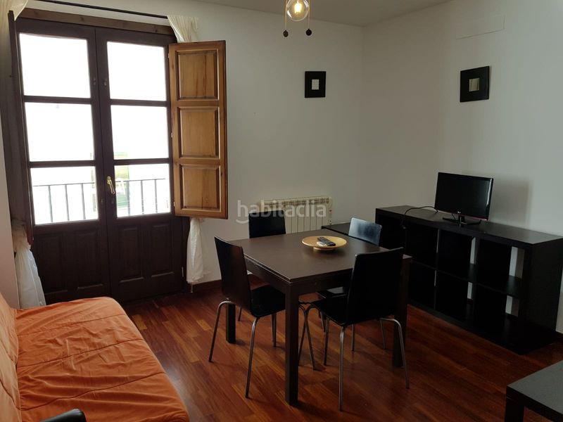 Foto f0b1d8eb-1bc3-40ff-abad-dcd064cf3d8e. Apartamento venta de apartamento junto a catedral en Granada