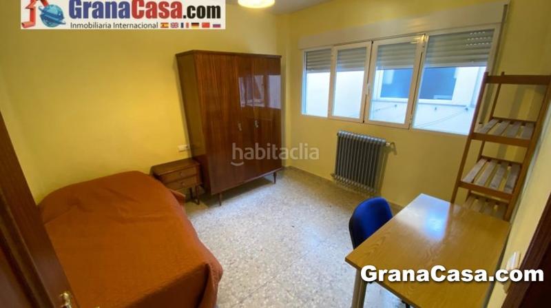 Foto 9d9e6e08-cce9-4c46-aa19-777653c7c899. Alquiler ático en calle tablas 9 ático de 3 dormitorios con calefacción central y terraza en calle tablas en Granada