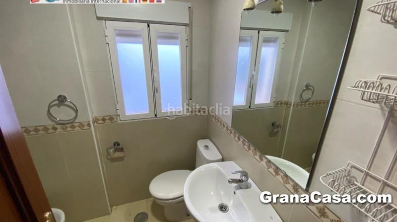 Foto ee502d18-a624-488f-8be2-eaf4fd2a566a. Alquiler ático en calle tablas 9 ático de 3 dormitorios con calefacción central y terraza en calle tablas en Granada