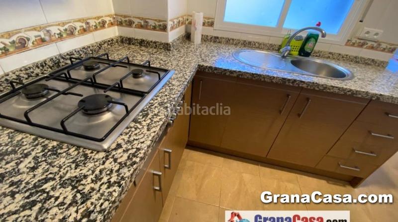 Foto fc436587-1a9a-4988-8bf6-792679a1297f. Alquiler ático en calle tablas 9 ático de 3 dormitorios con calefacción central y terraza en calle tablas en Granada
