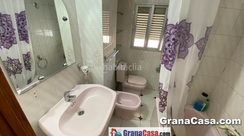 Foto 491c8acf-b0cf-44d1-811d-b786f91de4bb. Miete etagenwohnung in calle gran capitán 17 in Centro - Sagrario Granada