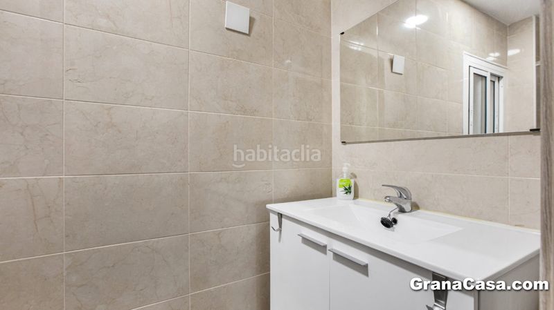 Foto e8bfa965-4db1-4bd6-a549-2c2bc69c5732. Location appartement dans avenida blas de otero 11 dans Maracena