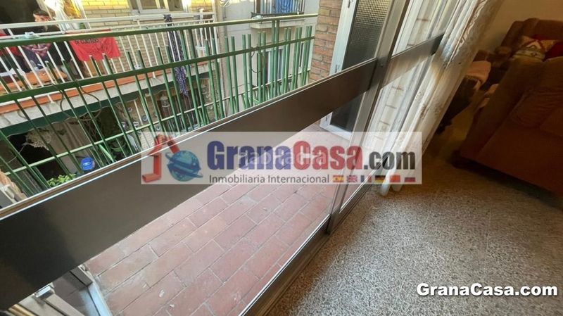 Foto 47e18900-d00b-4a76-bff4-7a397ba7e859. Alquiler piso en plaza de la trinidad 5 piso de 2 dormitorios exterior en plaza trinidad en Granada