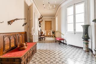 Etagenwohnung  Passeig de grcia. Piso esquinero con balcones y vistas espectaculares a passeig de