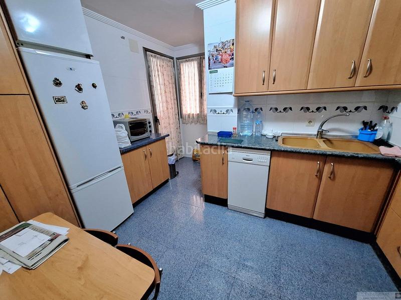 Foto 466000c9-f061-40b1-a903-ef3c7a75384d. Pis amb calefacció aparcament a Centro Albacete