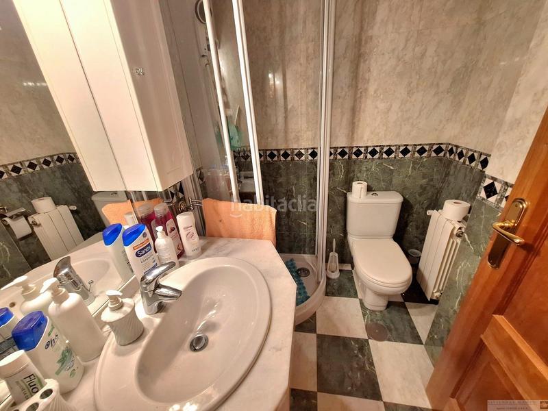 Foto 686c2bcc-321a-4a2b-8d4a-354ea24d535c. Pis amb calefacció aparcament a Centro Albacete