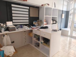 Local commercial à Parets del Vallès. Local de 88 diafano zona correos