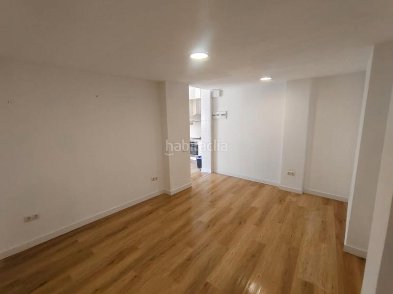 Foto 022ba09c-2d2c-4606-a706-ce76af2ca1ab. Local comercial loca recien reformado para todo tipo de usos en Mollet del Vallès