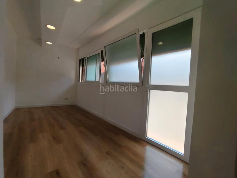 Foto 518ab9ab-a5e7-4900-ba54-be7f7c4a3f48. Local comercial loca recien reformado para todo tipo de usos en Mollet del Vallès