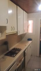 Etagenwohnung  Carrer mercè rodoreda. Piso calle merce rodoreda