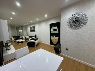 Location Appartement  Avenida de la vega de aca. Piso de diseño con garaje en residencial en la vega de aca