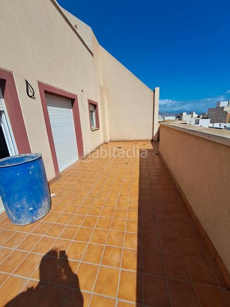 Foto 7c591511-591c-4151-991b-f0d35a666362. Ático gran ático en buena zona en Roquetas pueblo Roquetas de Mar