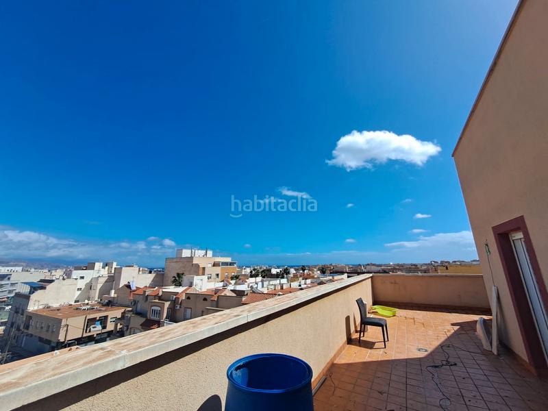 Foto 7f9e072c-bfc5-45fc-89d6-87165109d41e. Ático gran ático en buena zona en Roquetas pueblo Roquetas de Mar
