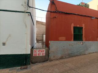 Wohngrundstück in Bajamar. Se vende solar en bajamar cerca playa y piscinas