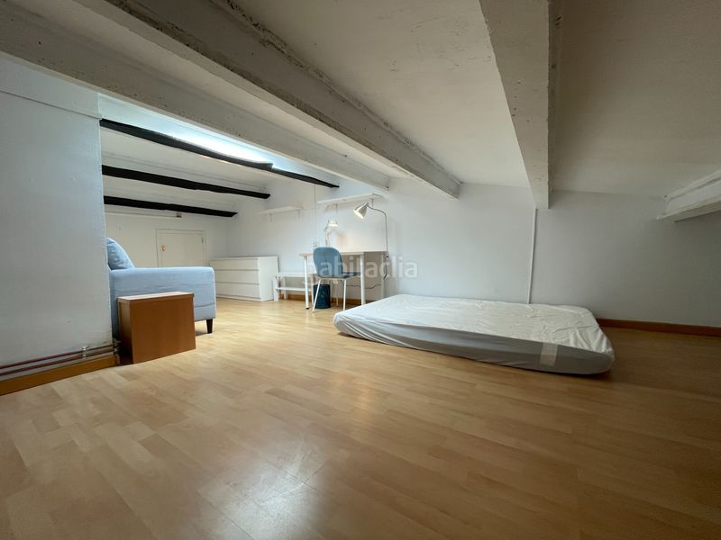 Foto 0cf3ed52-a7c9-4fea-a98f-fb6ccde3f202. Àtic a carrer major 383 a Barri dels Escriptors Salt