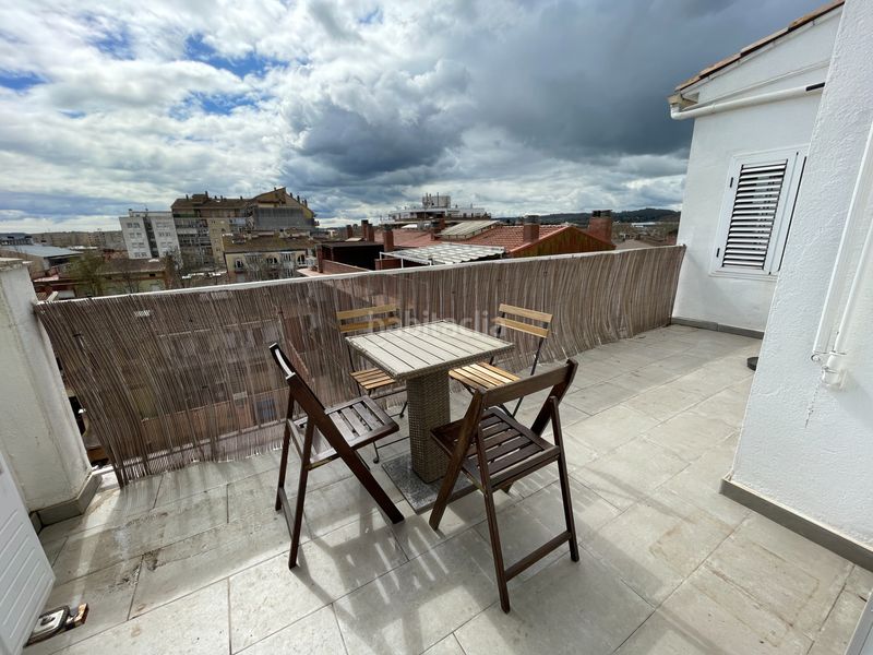 Foto 19693aef-85e5-4e35-afa7-31e8428059c8. Àtic a carrer major 383 a Barri dels Escriptors Salt