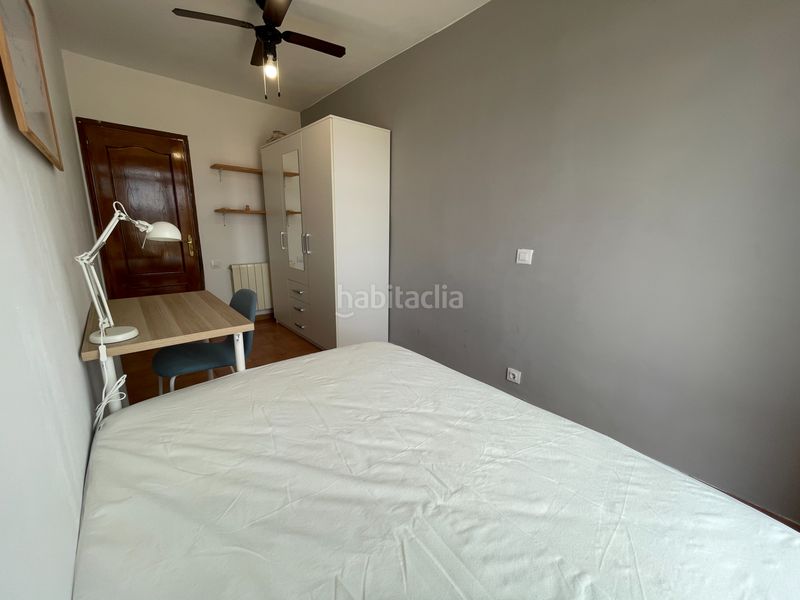 Foto 5aab64c4-f582-4e78-b521-34cbcbfc3205. Àtic a carrer major 383 a Barri dels Escriptors Salt