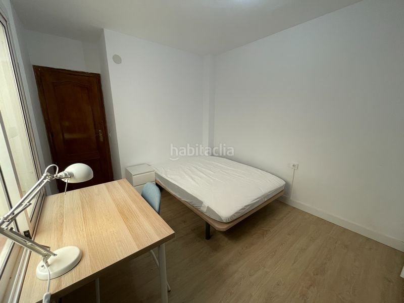 Foto b2f3a5e1-2c4a-43e2-bf9a-51b42e832f8d. Àtic a carrer major 383 a Barri dels Escriptors Salt