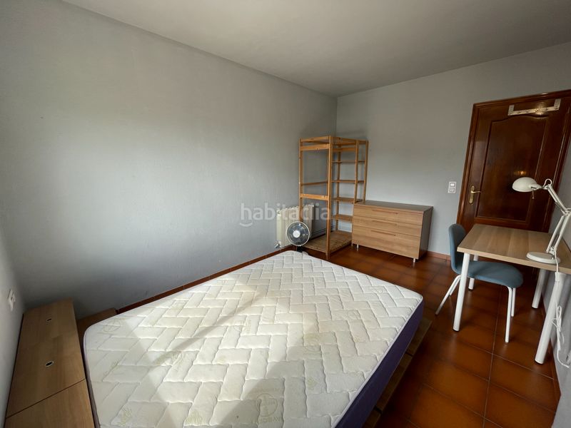 Foto b71ad4d3-7839-435d-a979-8f0e117c493c. Àtic a carrer major 383 a Barri dels Escriptors Salt