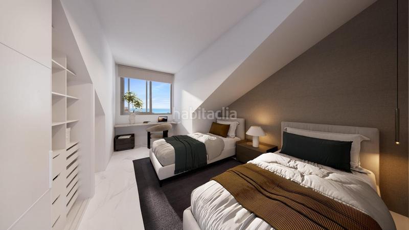 Foto 9662fbef-21b7-42e9-b8d6-9cbd60953d7c. Ático en calle calle poseidón apartamento de 3 dormitorios con 2 baños y 2 plazas de garaje con vistas al mar en Benalmádena