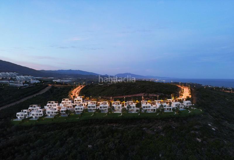 Foto 93a5b15d-4b88-41aa-834e-119df6a3682b. Chalet dans carretera maria teresa leon 3 dans Casares golf - Casares del sol Casares