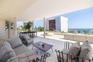 Àtic a Avenida del higuerón 48. Para entrar a vivir!! incluye muebles