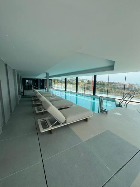 Foto f53abb8a-d39a-4a46-9bf0-8aecc01b3421. Appartement dans avenida avenida del higuerón dans Las Gaviotas - Carvajal Fuengirola