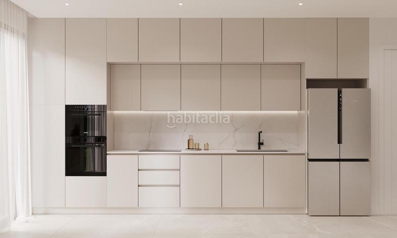 Foto ce8e1861-c1c6-4785-8844-7a8d3b30ae80. Appartement in avenida avenida de la axarquía 146 in Estepona