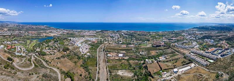 Foto 8ad51b86-fe37-4211-b4fc-74755066a7a6. Àtic a calle calle atajate a La Concha - Resina Golf Estepona