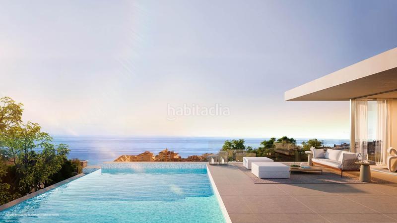 Foto bd4271cd-8952-4ffe-947e-9cf39375f54e. Apartamento en avenida avenida 8 de marzo listo para entrar a vivir! 2 dormitorios con terraza panorámica y vistas abiertas al mar en Fuengirola