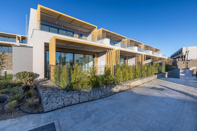 Foto d029a6ee-8e31-46c2-a29b-2d3a374344de. Casa adossada a urbanización el chaparral a El Faro de Calaburra - Chaparral Mijas