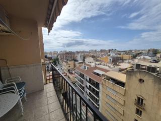 Apartament  Avenida juan gómez 'juanito'. Piso en venta en fuengirola centro a 500 metros del mar